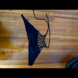 Black bikini top